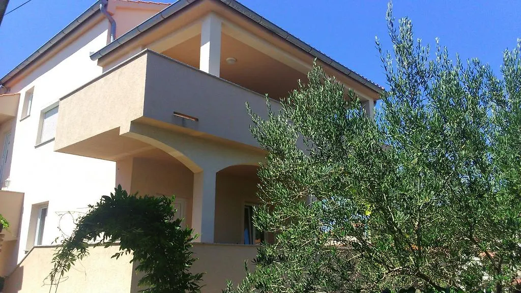 Apartments Marijana Kampor 0*,